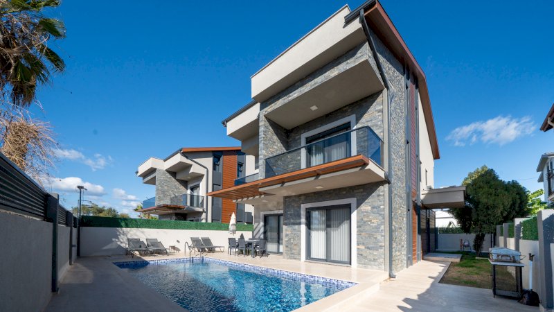 VENEDİK VİLLALARI 2373/1